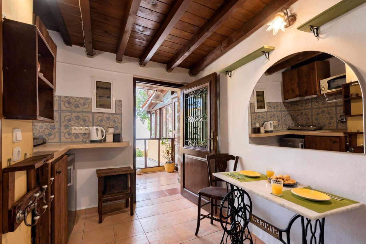 Secret Garden - Old Town Διαμέρισμα Rhodes City Εξωτερικό φωτογραφία